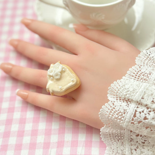 <25048>Cookie ring Ivory