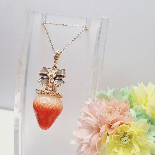 <19003>princessstrawberry necklace