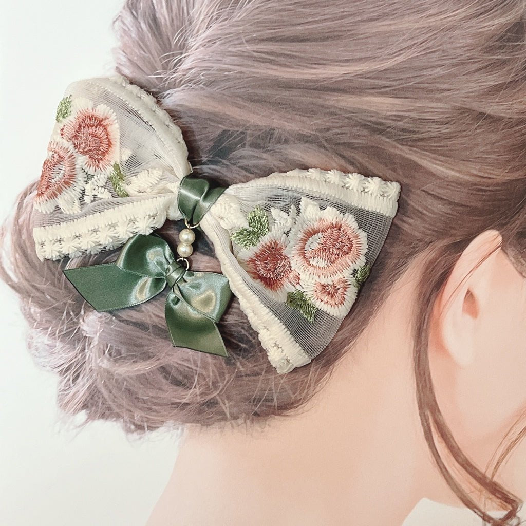 <13009>Young lady's embroidered ribbon hair clip set（Antique Green×Embroidery on each side）