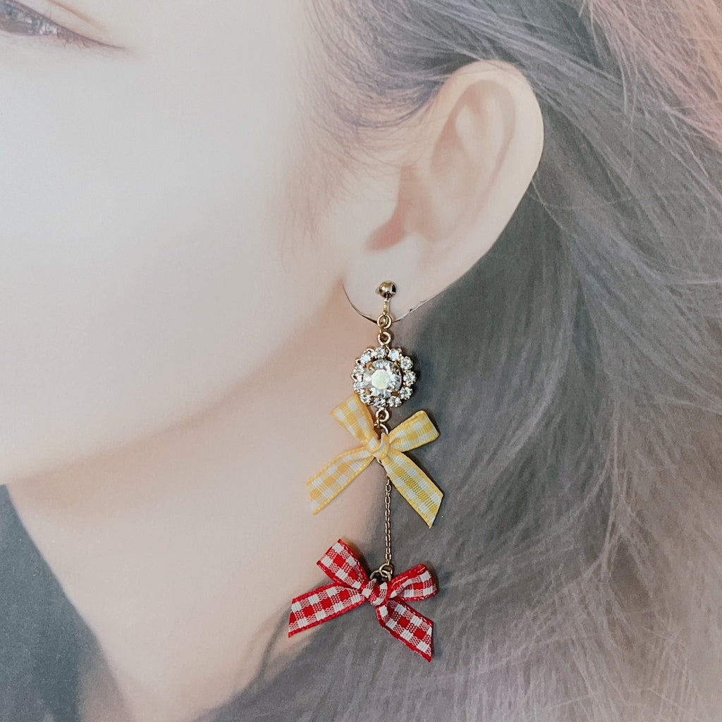 <13052>Girly clip-on earrings with swinging gingham ribbon（Red×Yellow）