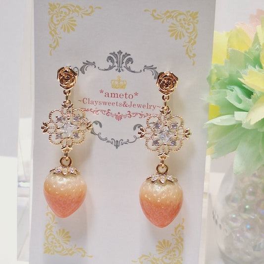 <19036>rose strawberry earrings