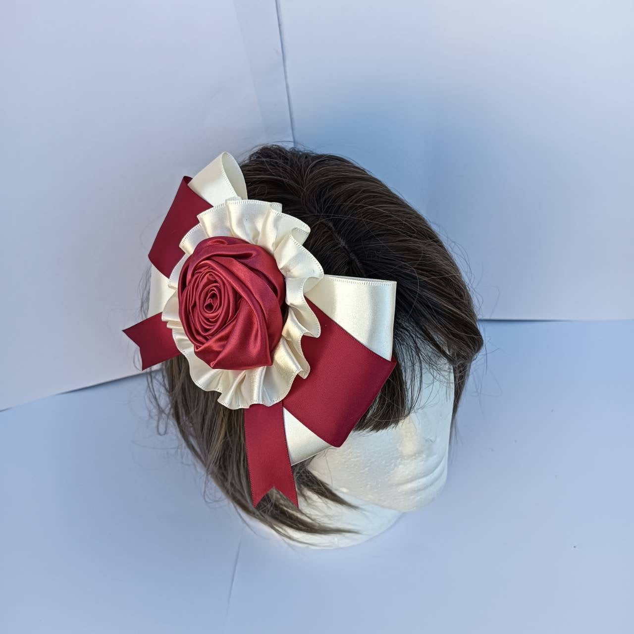 <09022>Rosette style brooch(red and white)