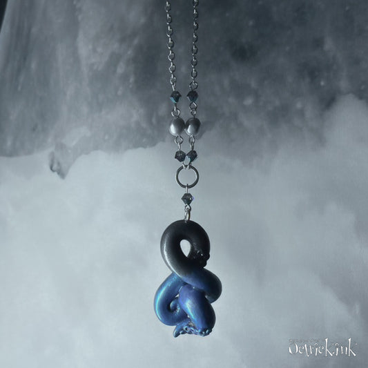 <22030>KRAKEN necklace (frozen)