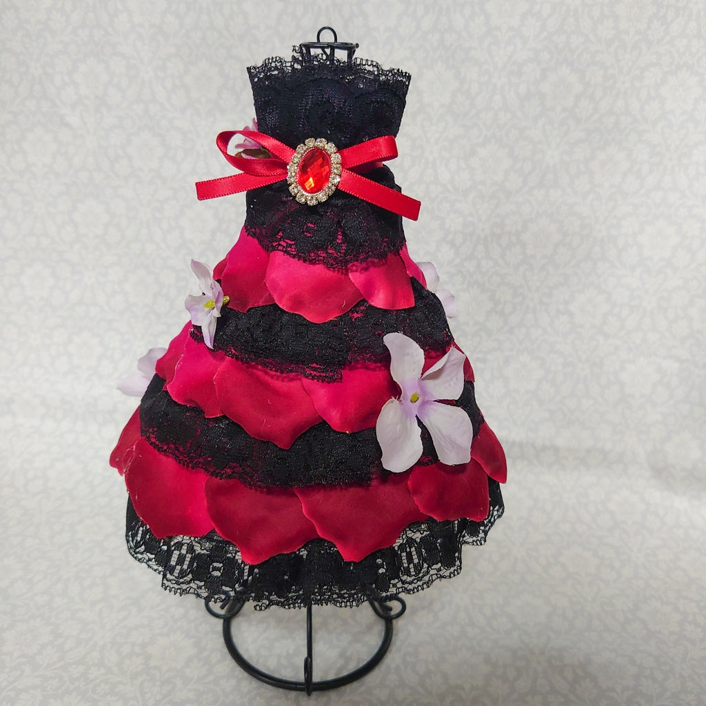 <02003>Rose Princess Doll (Burgundy x Black)