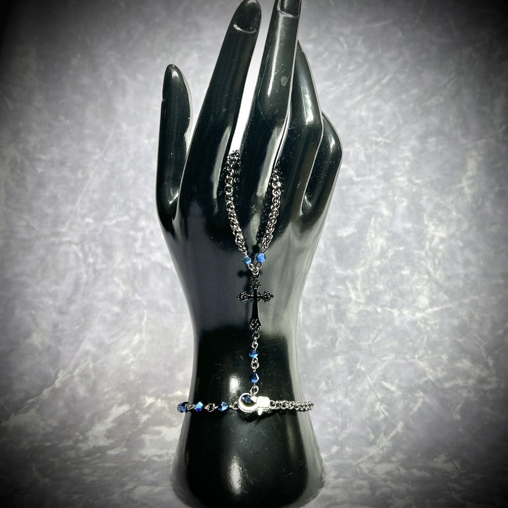 <01049>hand chain/black cross