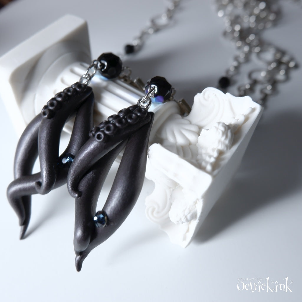 <22028>KRAKEN Necklace FAITH B