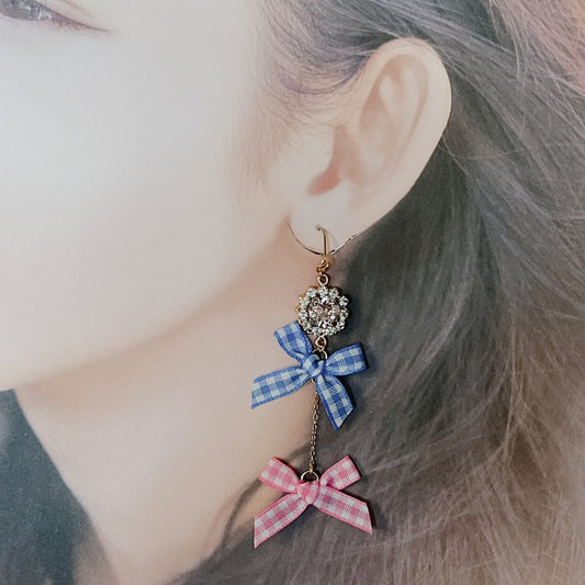 <13054>Girly earrings with swinging gingham ribbon（Pink×Light blue）