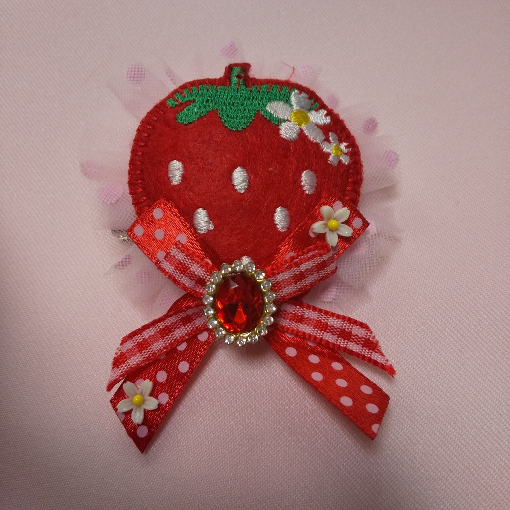 <35071>Strawberry brooch (pink)