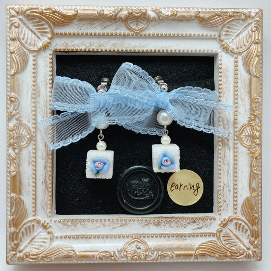 <12002>Rose cube sugar blueribbon earring