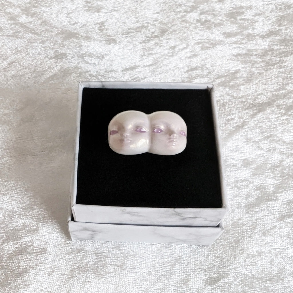 <33014>Twin-headed ring