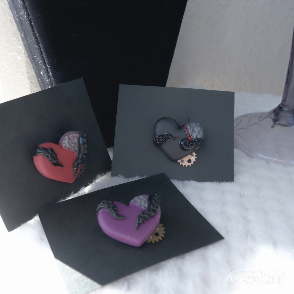 <22044>KRAKEN heart brooch（Black）