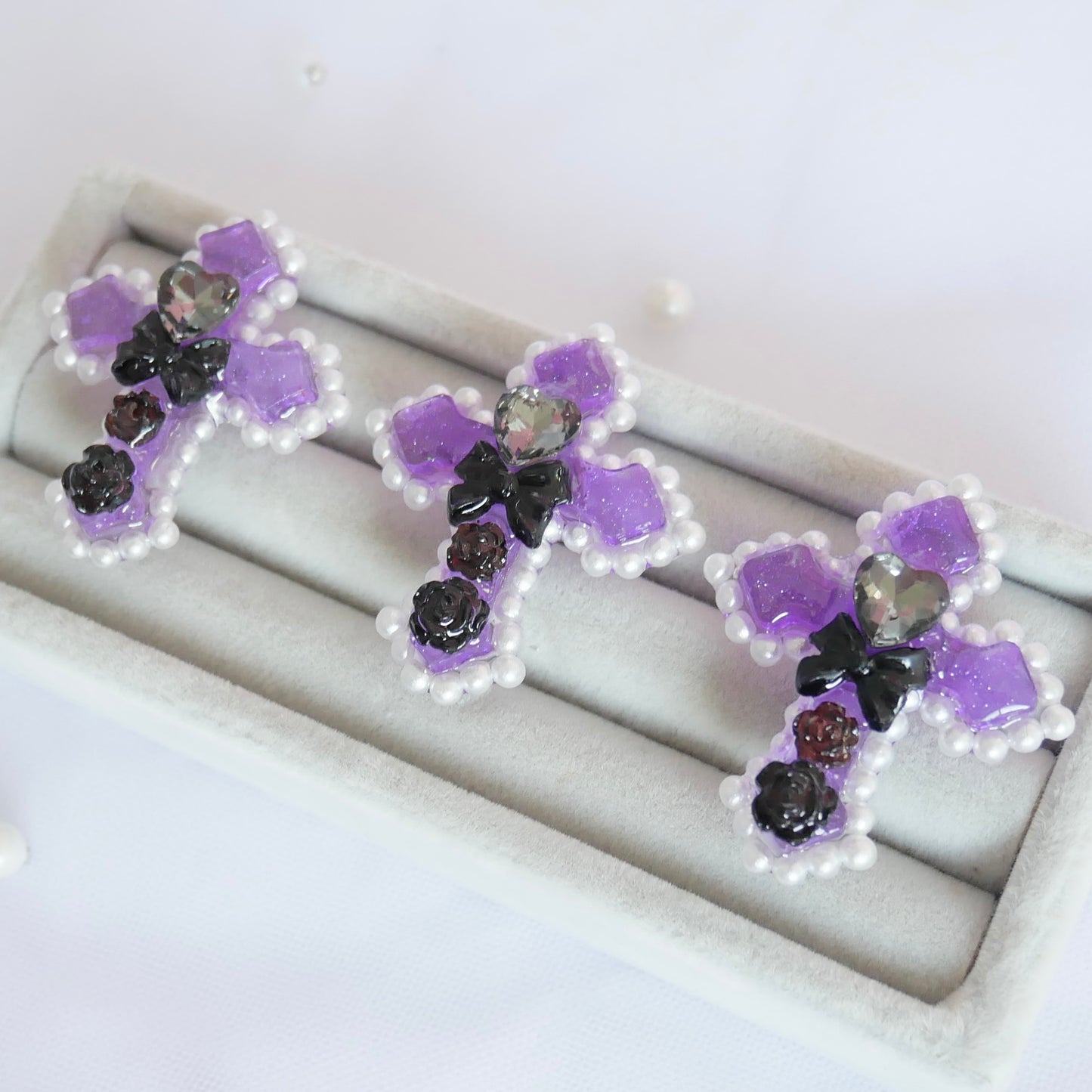 ＜15-003＞Cross ring (purple×black)