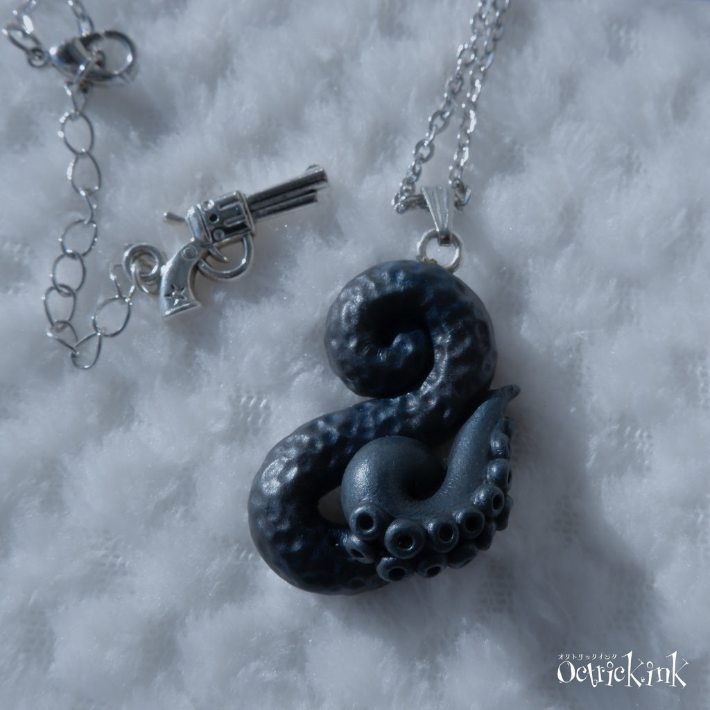 <22041>KRAKEN Dark Night Necklace