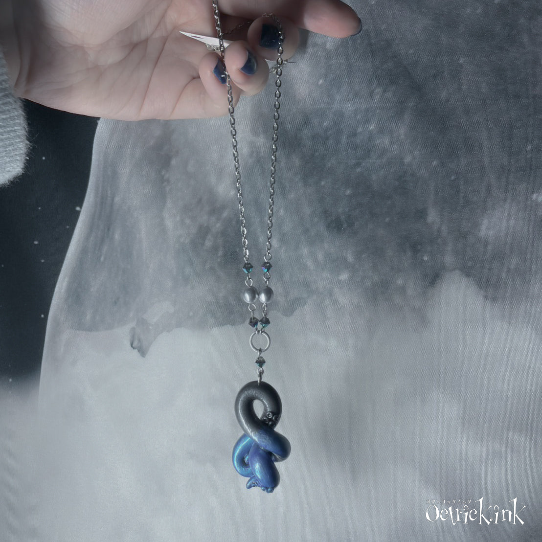 <22030>KRAKEN necklace (frozen)