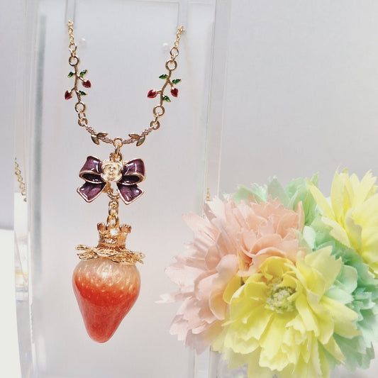 <19008>princessstrawberry necklace