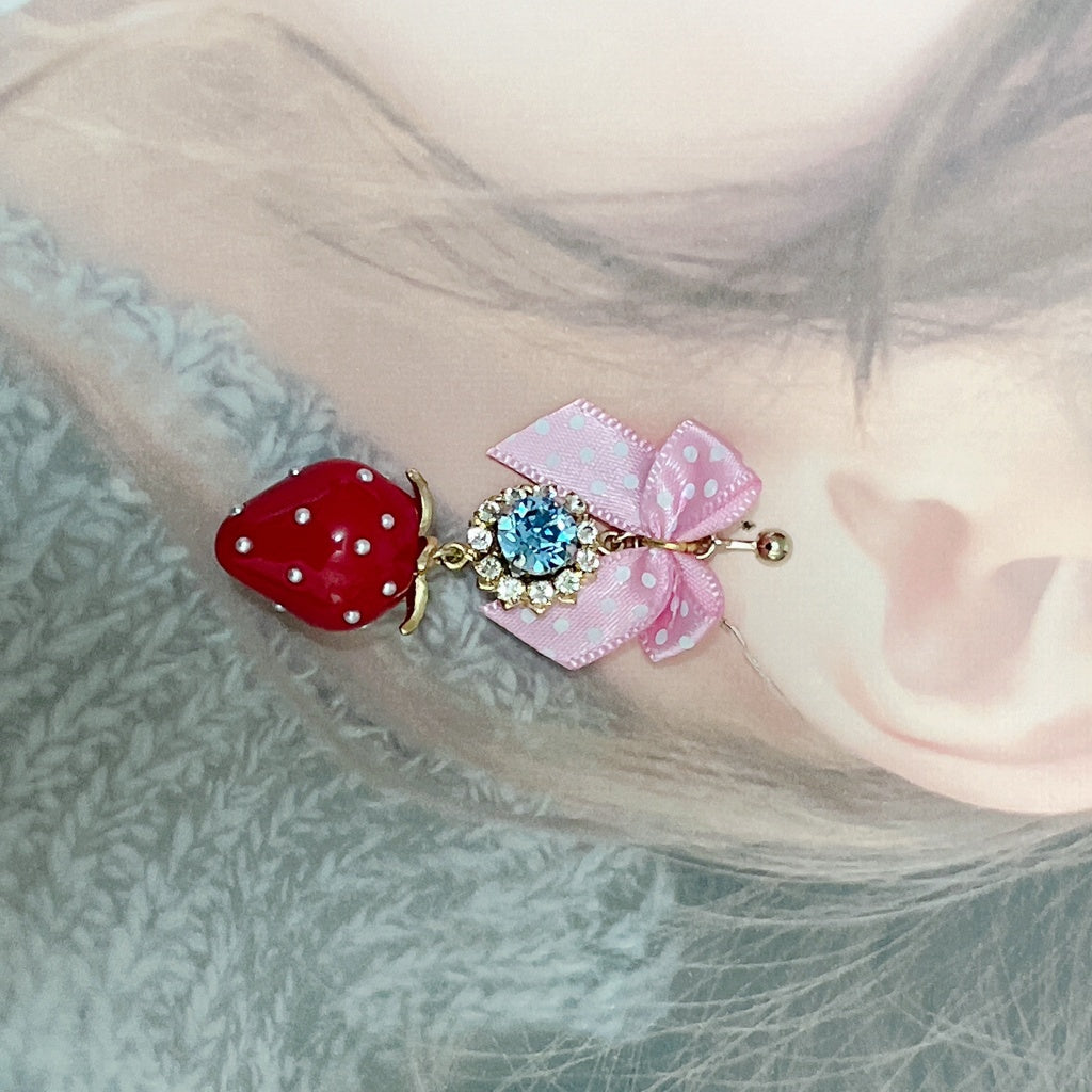 <13034>Liz's favorite strawberry clip-on earrings（Pink×Lt. Sapphire×Red Strawberry）