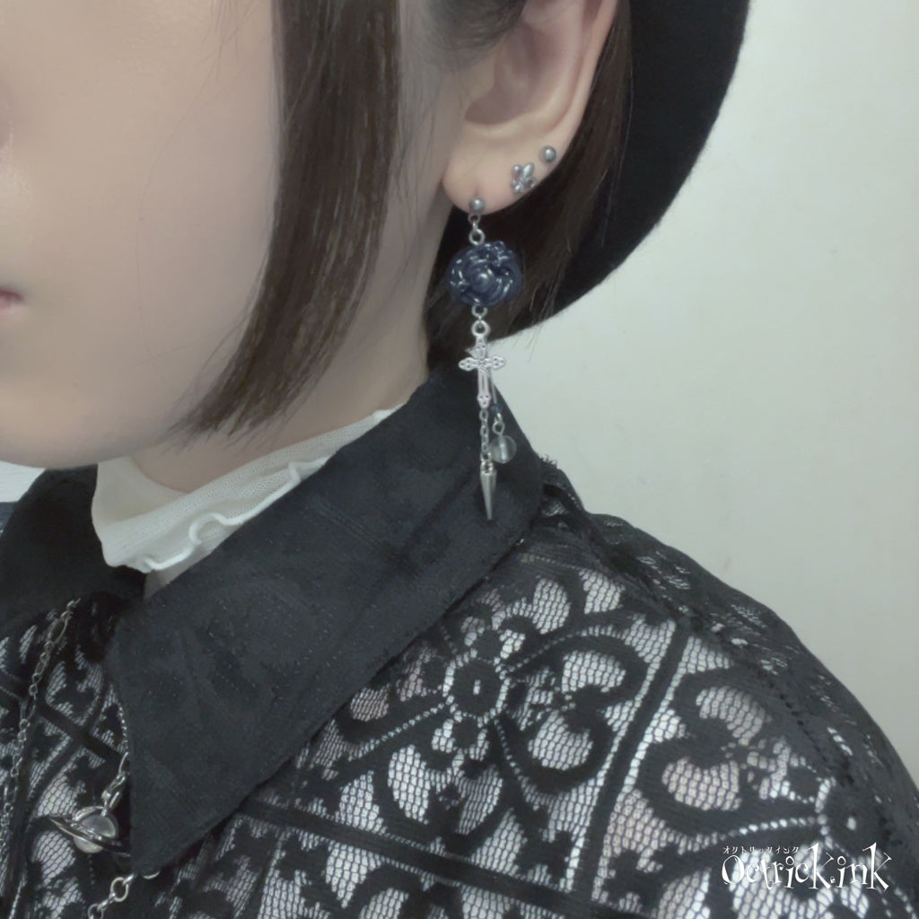 <22017>KRAKEN・Bubble Яose NightmareBlue single clip-on earrings