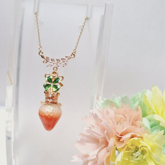 <19010>princessstrawberry necklace