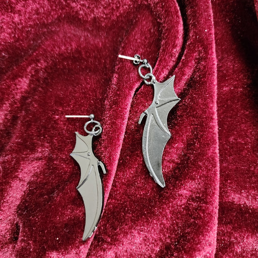 <11015>Devil's Wings earrings