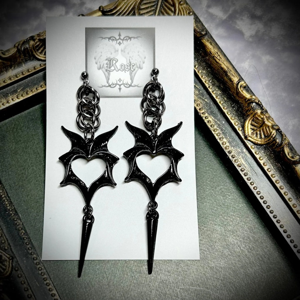 <01010>wing heart earring(black)