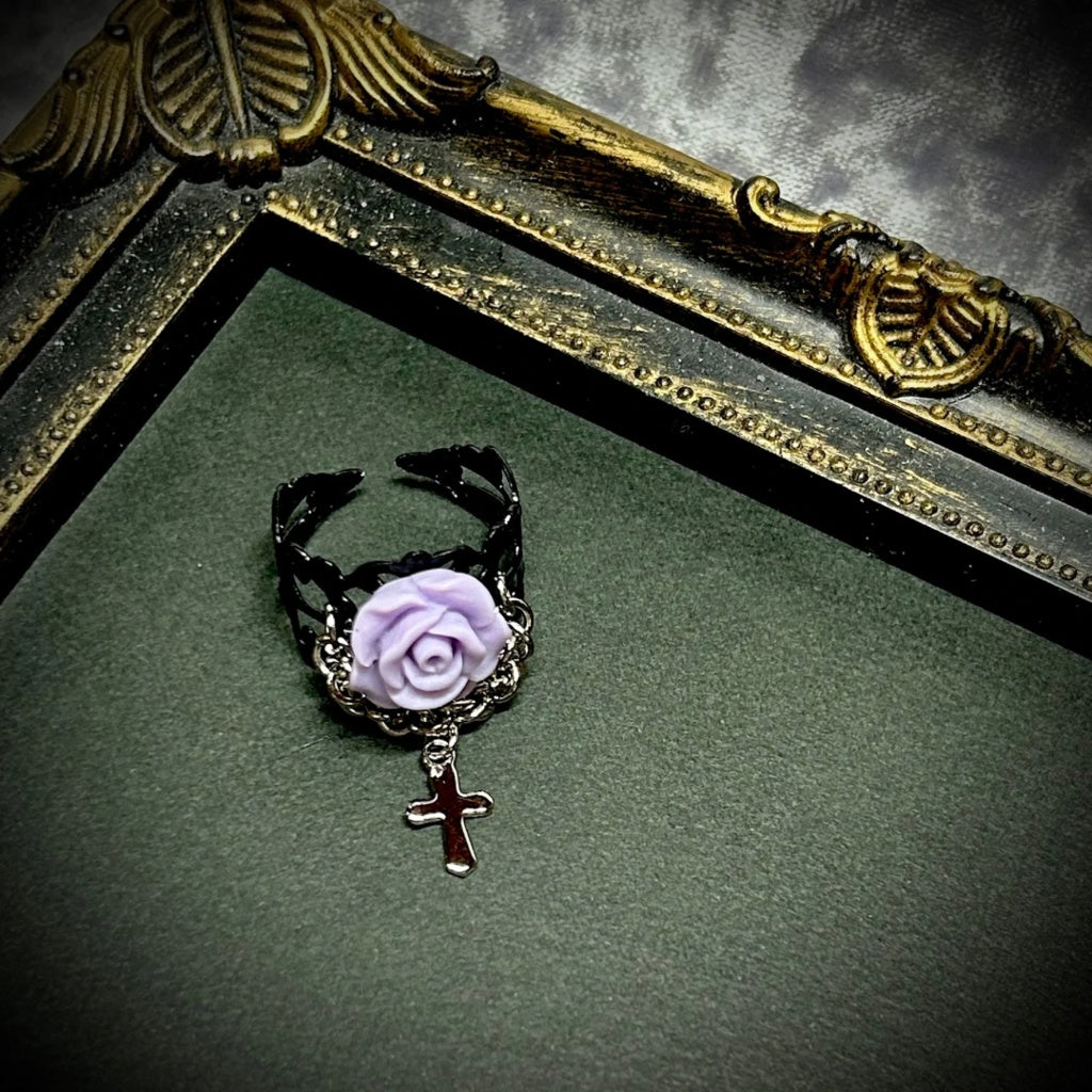 <01003>gothic ring (purple/cross)