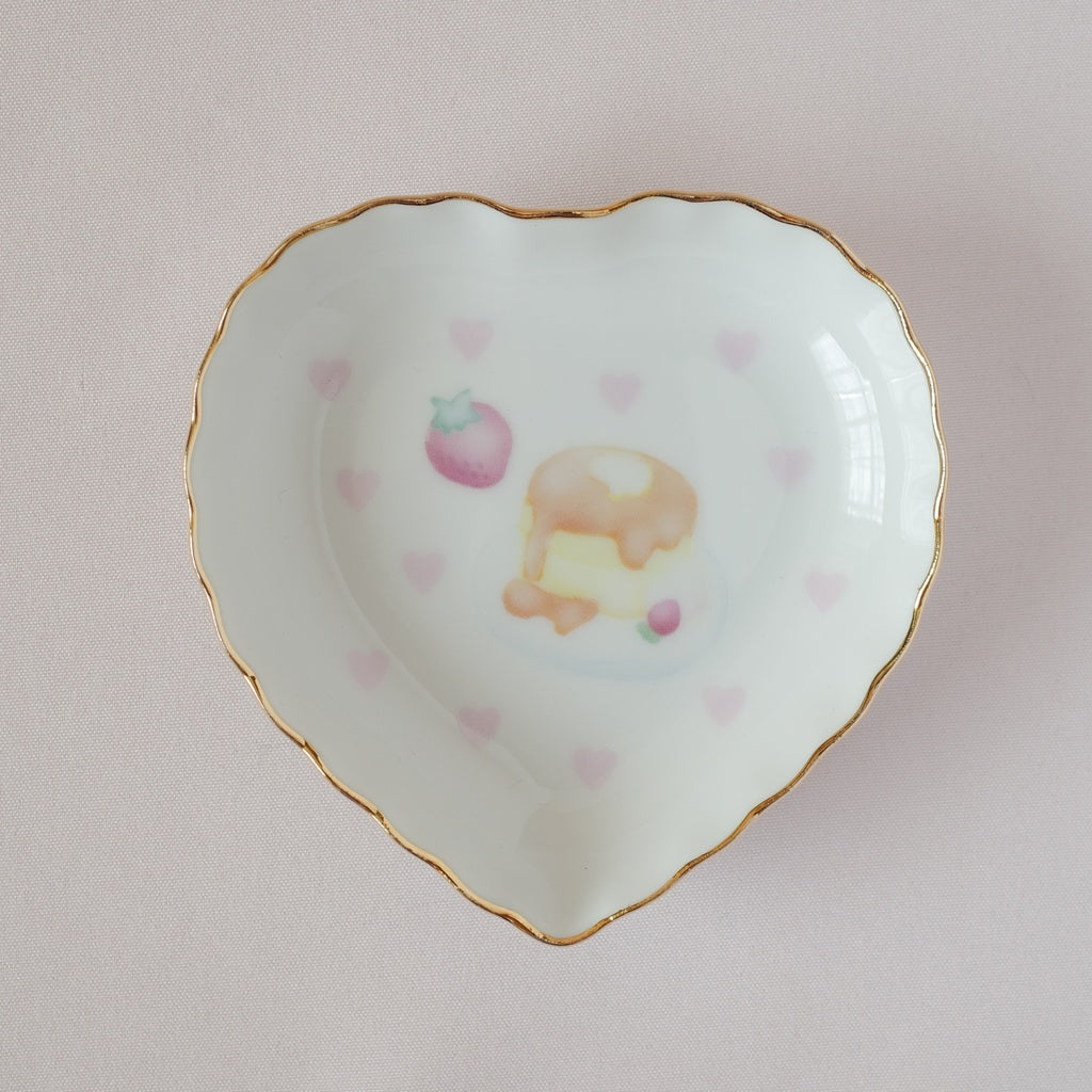 <10015>Small Heart-shaped Plate 3